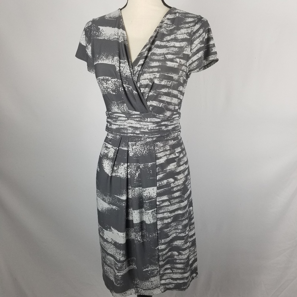 BCBGMaxAzria | Alba Dress, Cap Sleeve Grey Print